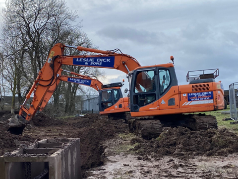 Doosan 14ton Excavators logo